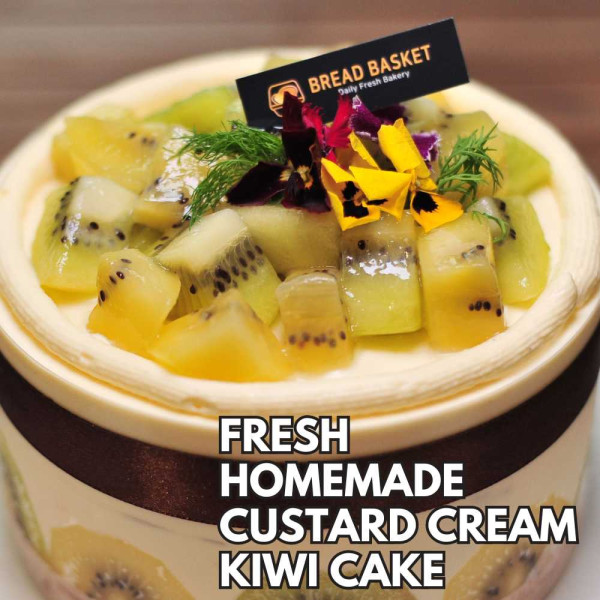 Fresh Kiwi Homemade Custard Cake
